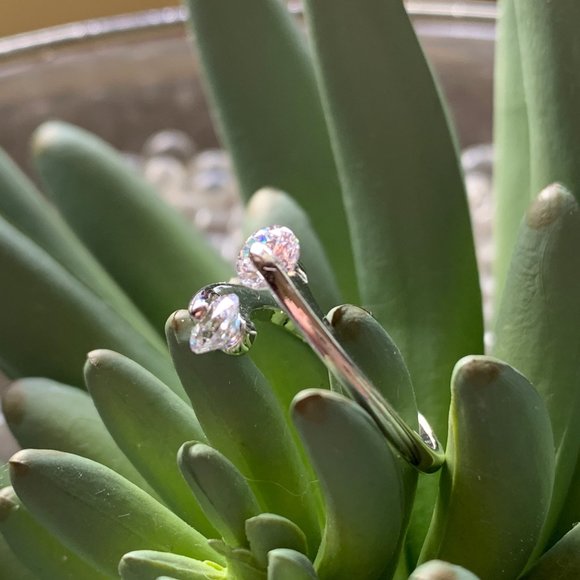 Unique modern stainless steel bypass CZ ring - Picture 3 of 4